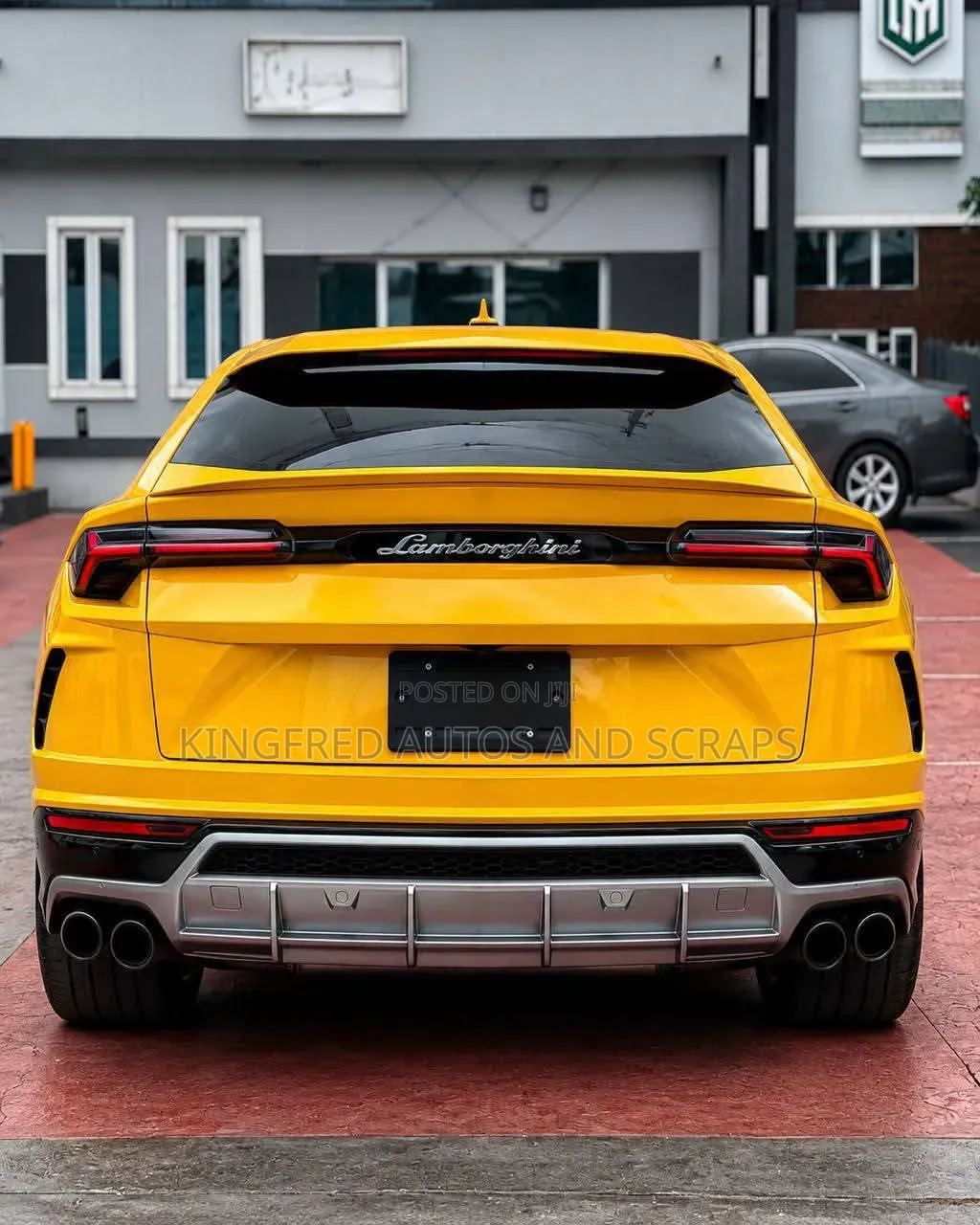 Lamborghini Urus Base 2019 Yellow