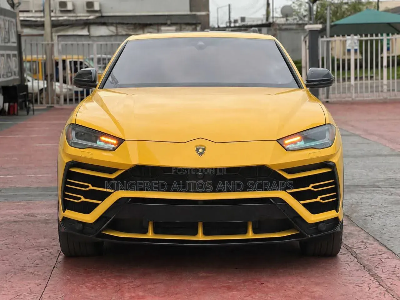 Lamborghini Urus Base 2019 Yellow