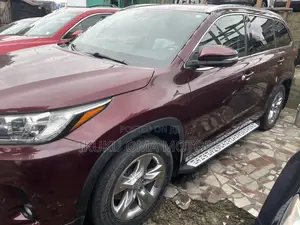 Toyota Highlander Limited Platinum 4dr SUV AWD (3.5L 6cyl 6A) 2015