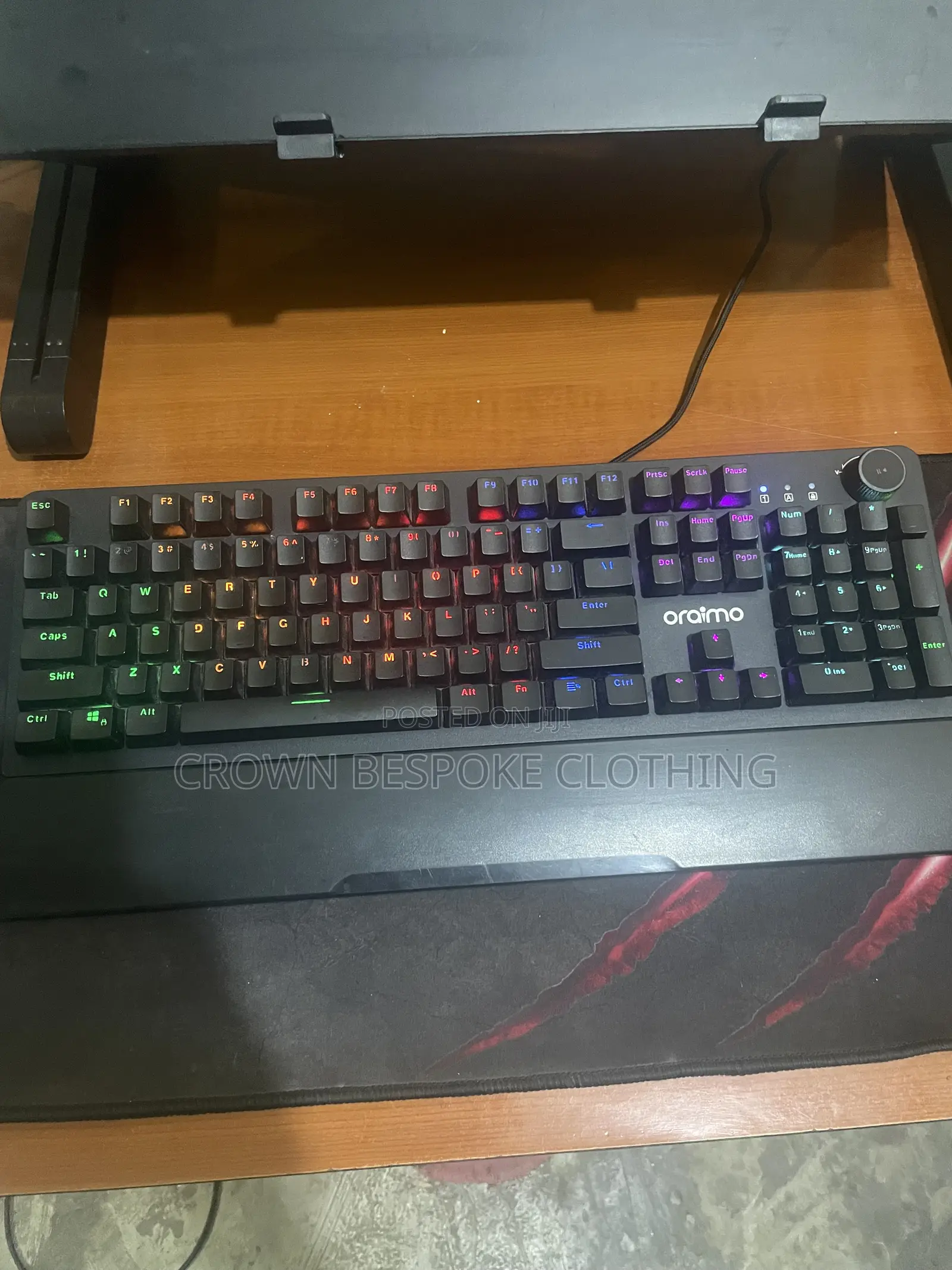 Oriamo Mechanical Keyboard