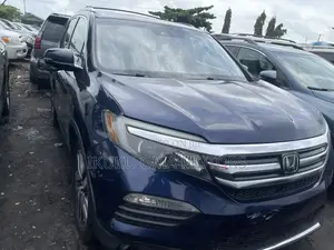 Honda Pilot Touring 4dr SUV 4WD (3.5L 6cyl 9A) 2017 Blue
