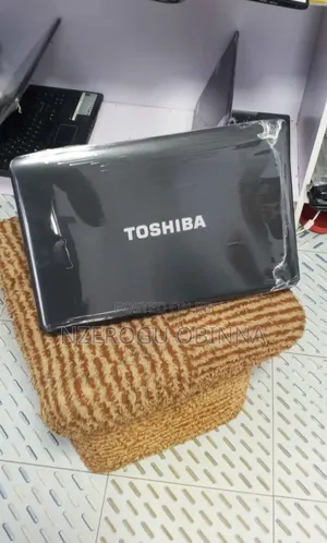 New Laptop Toshiba Satellite L300 4GB Intel Core i3 HDD 500GB