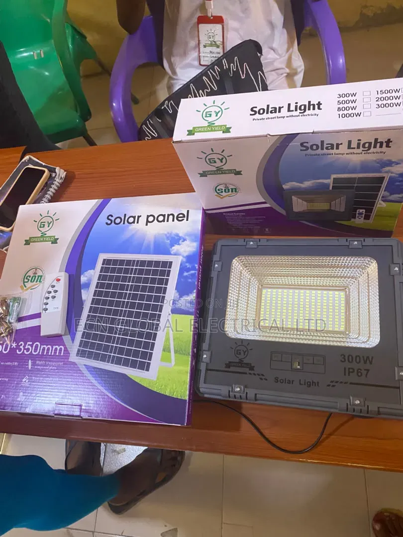300w Solar Floodlight | Ip67 Waterproof | Remote Control + Solar Panel