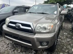Toyota 4-Runner Limited 2008 Gold