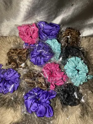 Lily Fancy Scrunches