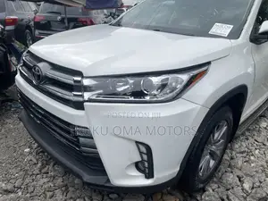 Toyota Highlander Limited 4dr SUV AWD (3.5L 6cyl 6A) 2015 White
