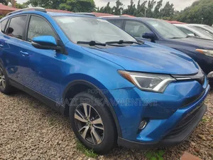Toyota RAV4 2018 Blue