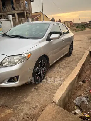 Toyota Corolla 2010 Silver