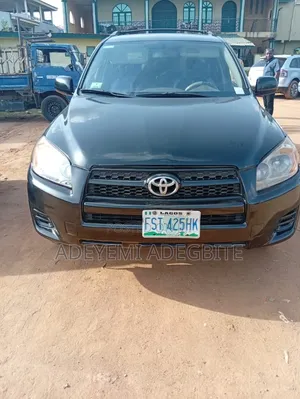 Toyota RAV4 2010 Black