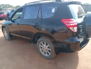 Toyota RAV4 2010 Black