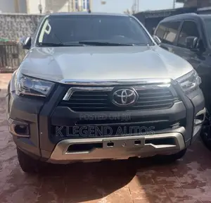 Toyota Hilux SR5 4x4 2016 Silver