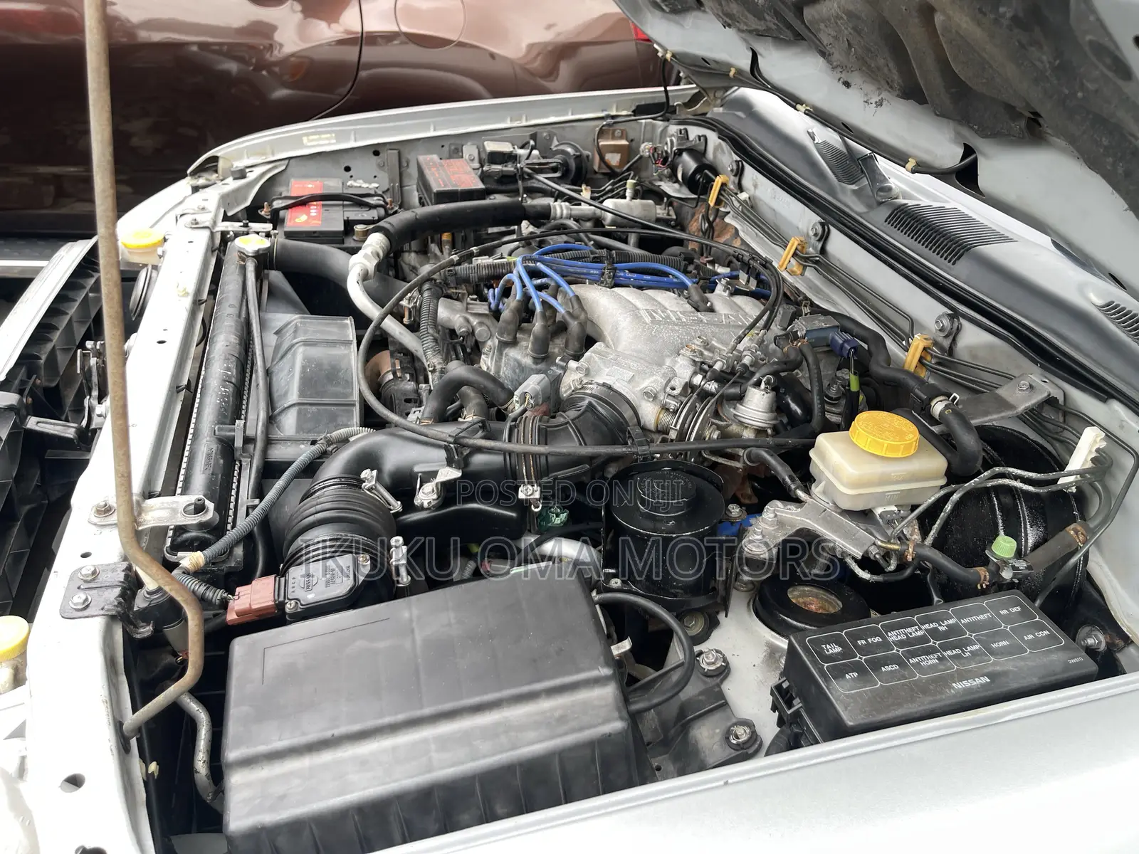 Nissan Pathfinder Automatic 2000 Silver