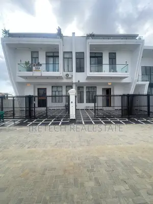 4bdrm Duplex in Ajah In A Gated, Off Lekki-Epe Expressway for sale