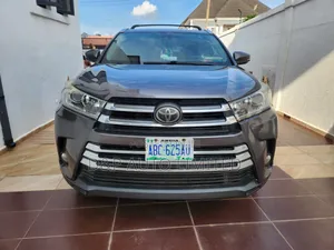 Toyota Highlander Limited 4x2 V6 (3.5L 6cyl 8A) 2017 Brown