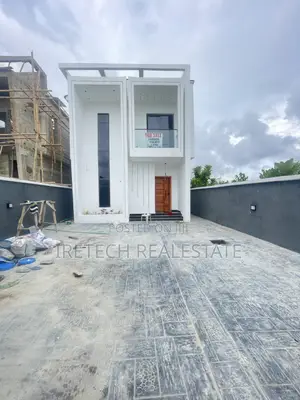 5bdrm Duplex in Ajah, Off Lekki-Epe Expressway for sale