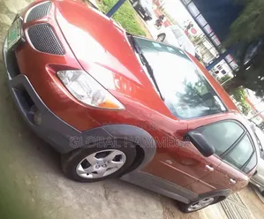 Pontiac Vibe 2005 Pink