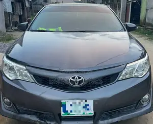 Toyota Camry SE 4dr Sedan (2.5L 4cyl 6A) 2013 Black