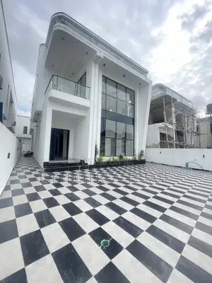 5bdrm Duplex in Ajah In A Tight, Off Lekki-Epe Expressway for sale