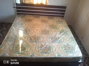 Bedstand Bed