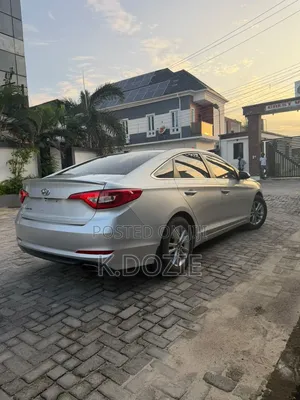 Hyundai Sonata Base Sedan FWD (2.4L 4cyl 6A) 2016 Silver