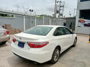 Toyota Camry 2016 White