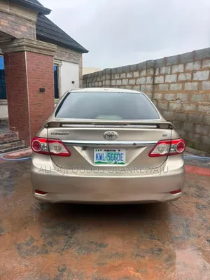 Toyota Corolla S 4dr Sedan (1.8L 4cyl 4A) 2012 Gold