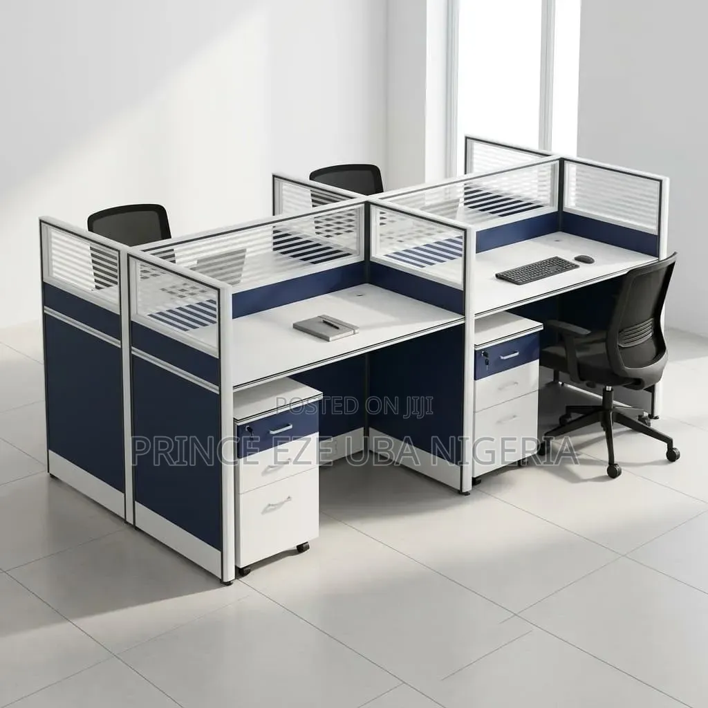 Workstation by 4 Seaters