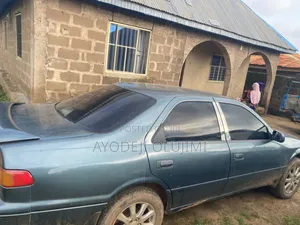 Toyota Camry 2002 Gray