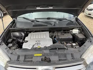 Toyota Highlander Limited 3.5l 4WD 2013 Gray