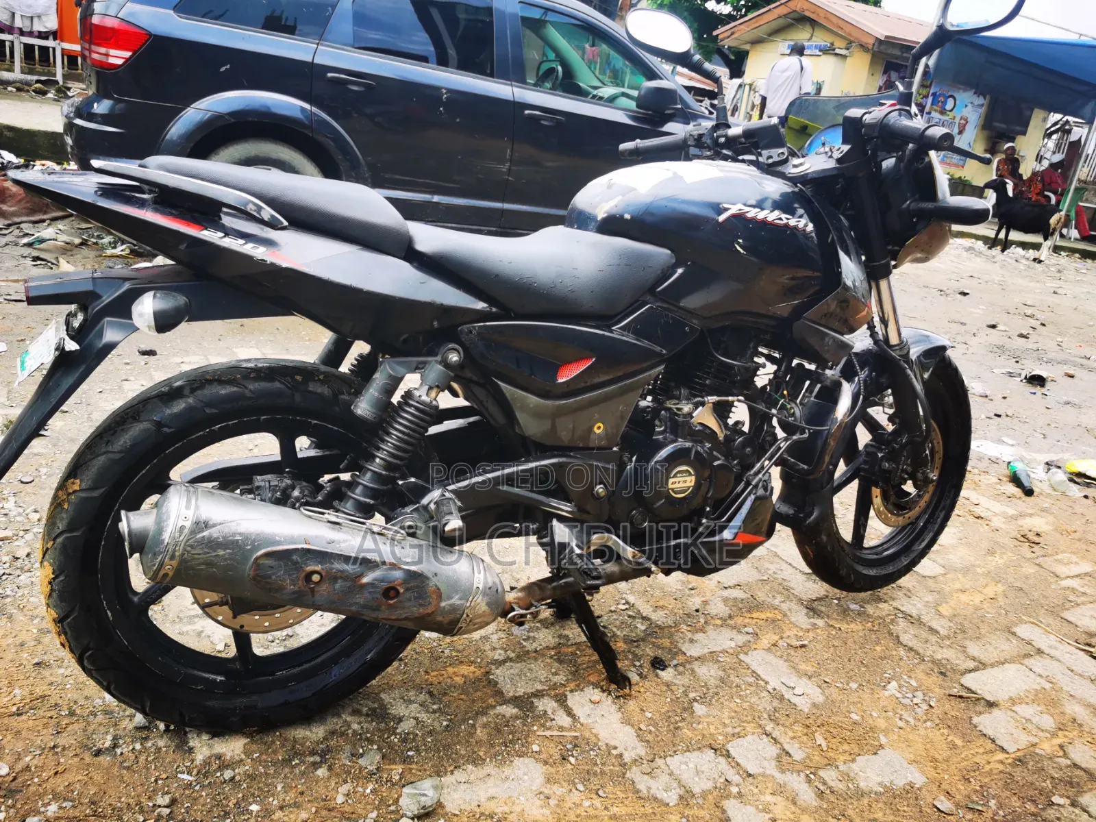 Bajaj Pulsar 220 F 2025 Black