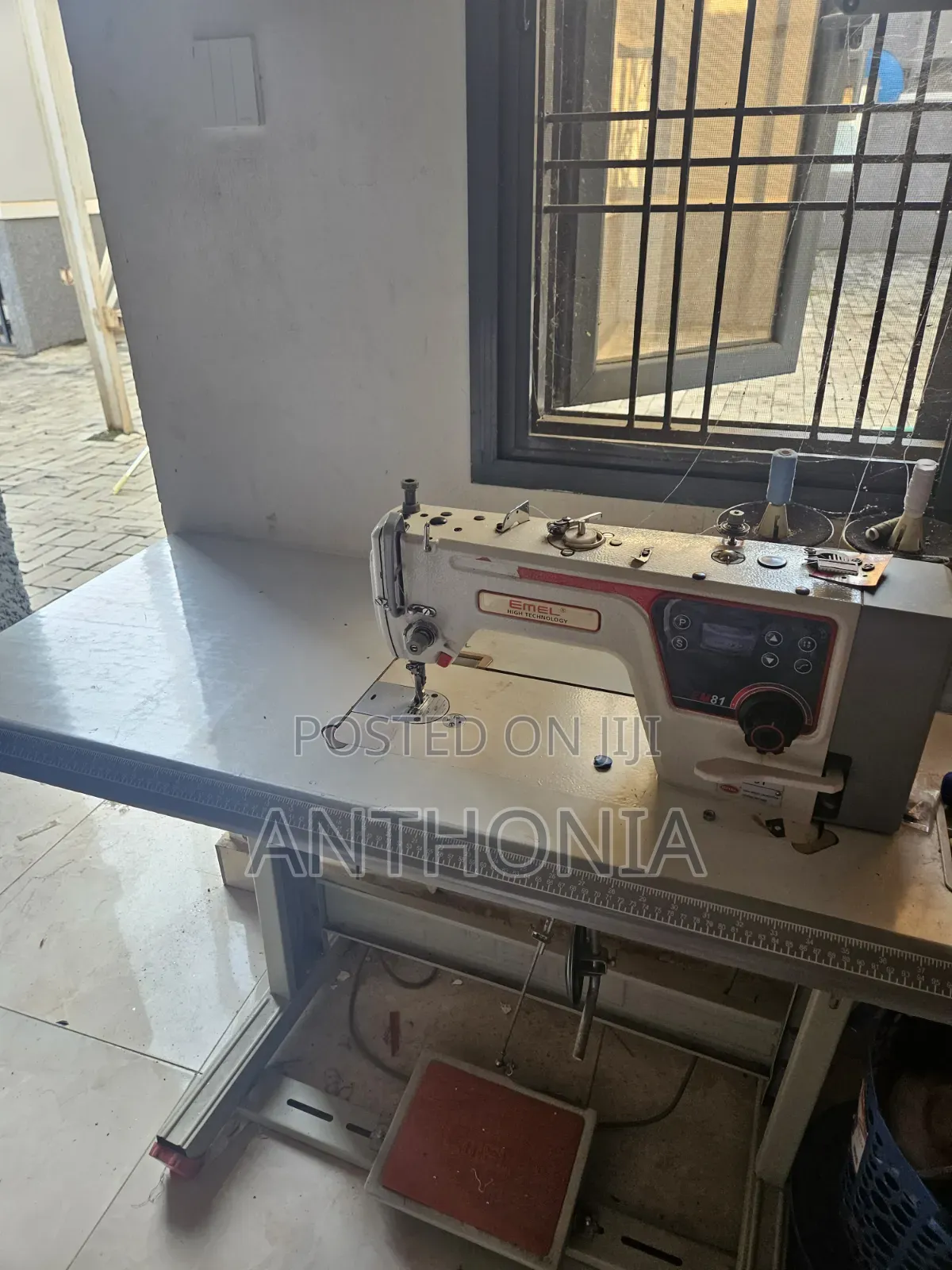 Industrial Sewing Machine