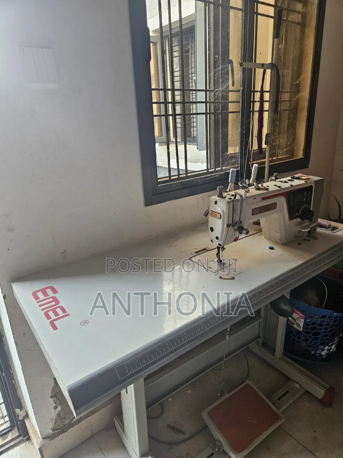 Industrial Sewing Machine
