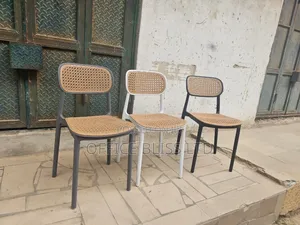 Square Wooden 80 by 80 Restaurant Table