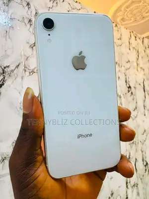 Apple iPhone XR 128 GB White