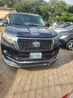 Toyota Land Cruiser Prado 2014 Black