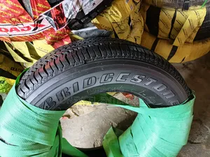 265/65/17 Bridgestone