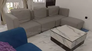 Barely Used, Lshape Chair With Pillows