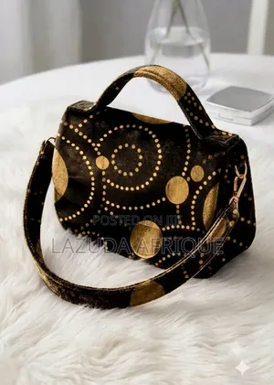 Ene Velvet Bag