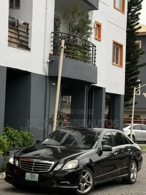 Mercedes-Benz E550 2011 Black
