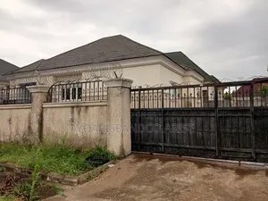 3bdrm Bungalow in New Site, Lugbe District for sale