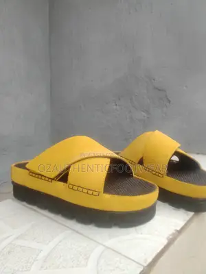 Hand Made Men Slides