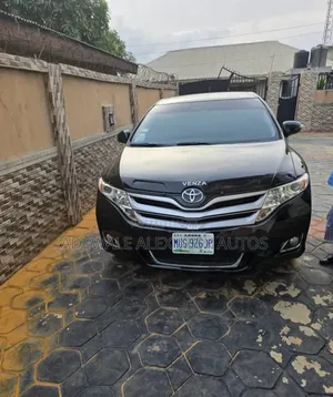 Toyota Venza 2010 Black