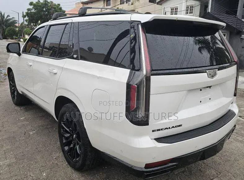 Cadillac Escalade ESV 2024 White