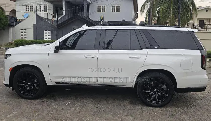 Cadillac Escalade ESV 2024 White