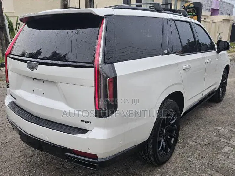 Cadillac Escalade ESV 2024 White