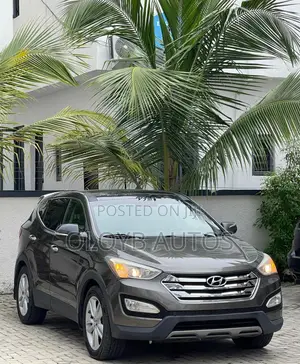 Hyundai Santa Fe Limited 4dr SUV w/Saddle Interior (3.3L 6cyl 6A) 2014