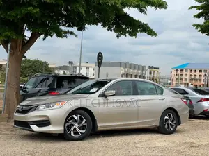 Honda Accord EX-L 4dr Sedan FWD (2.4L 4cyl 2A) 2016 Gold