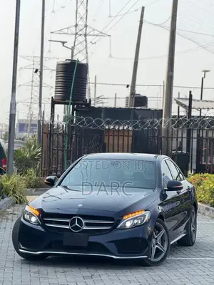 Mercedes-Benz C300 2016 Blue