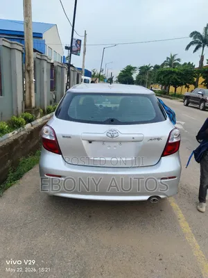 Toyota Corolla 2010 Silver