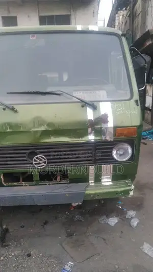 Volkswagen LT 1981 Green
